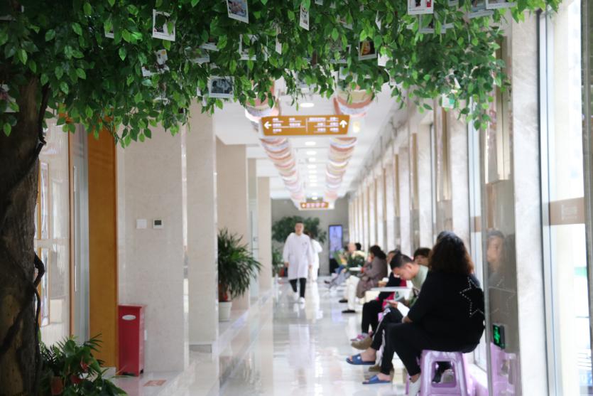 刘玉珍说：输卵管很脆弱，一言不合就堵塞