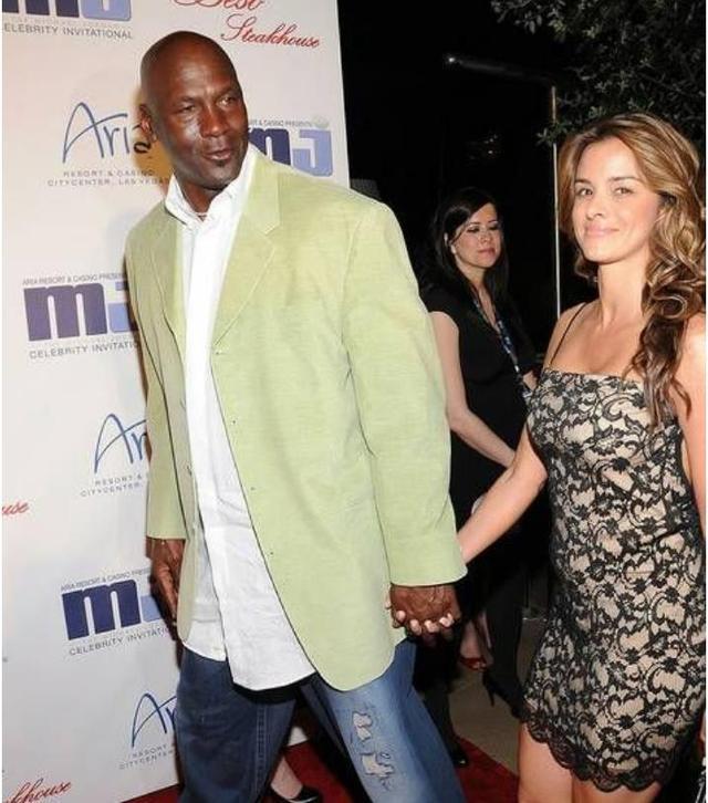 乔丹带领山猫二队打爆一队,乔丹打山猫队视频