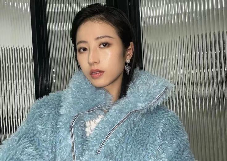 唇膏的9种用法,学会这几个小技巧不会嫌弃牙膏多