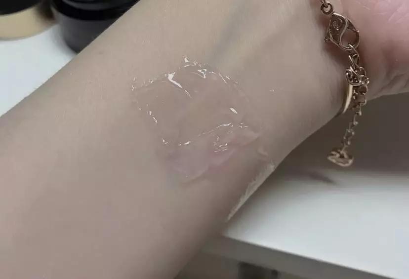 好用的补水保湿贴片面膜,推荐好用的面膜用了不觉得油腻