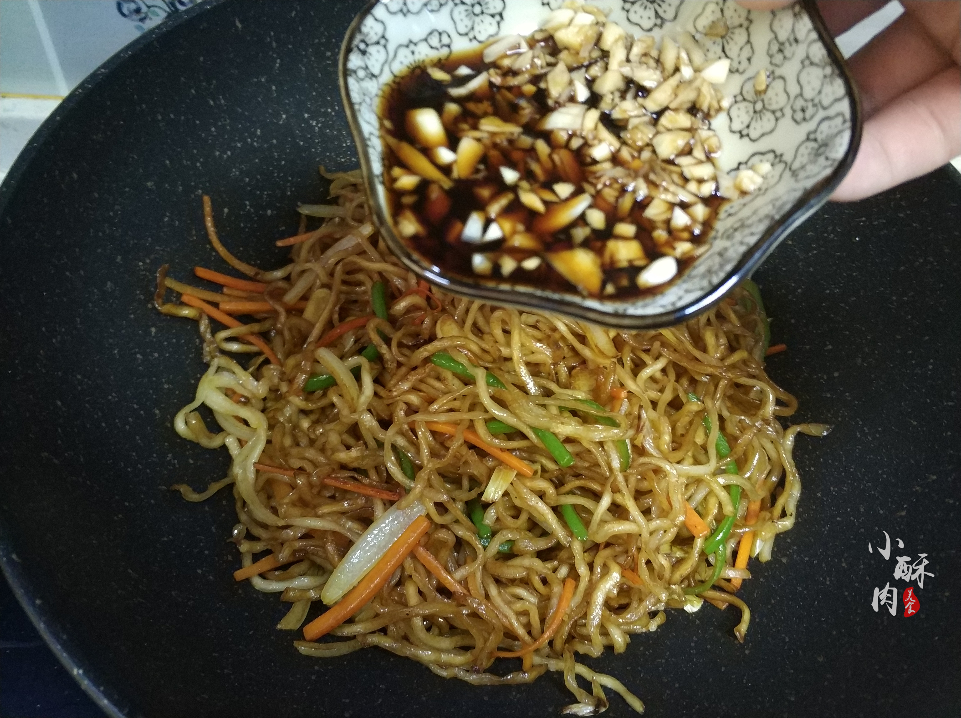 炒面的面条煮多久炒出的面才劲道,炒面用蒸的好还是水煮的好