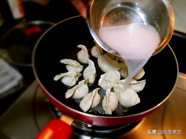 冰花饺子煎法,煎冰花饺子