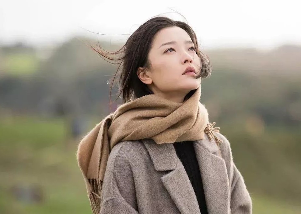 别再跟风了,别再整成网红脸了