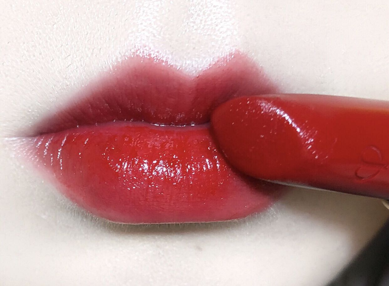 香奈儿口红试色李佳琦116号色 (花西子同心锁口红李佳琦推荐色号)