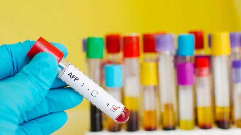 肝脏长东西就是癌症吗,肝脏长东西怕不怕