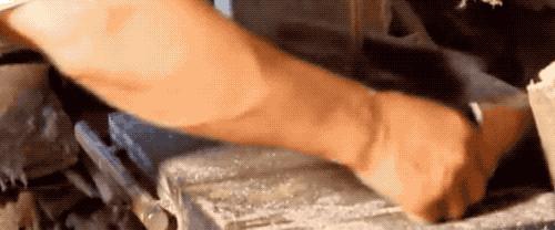 牛角梳:怎么从圆圆一个大牛角到平平无奇一把梳?