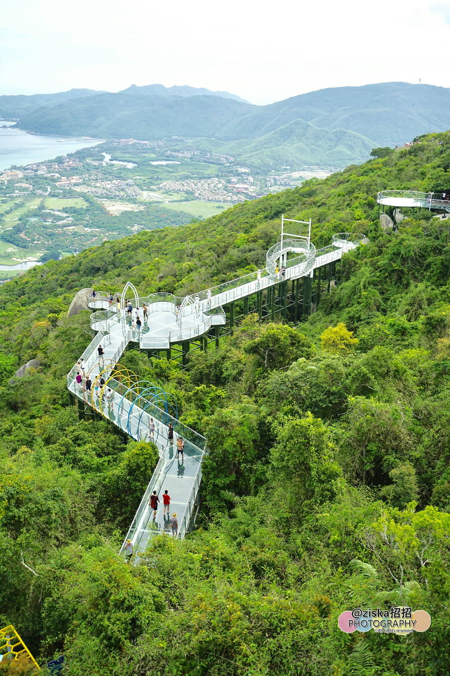 杨紫给李现分享旅游景点,现实生活中李现和杨紫到三亚旅游