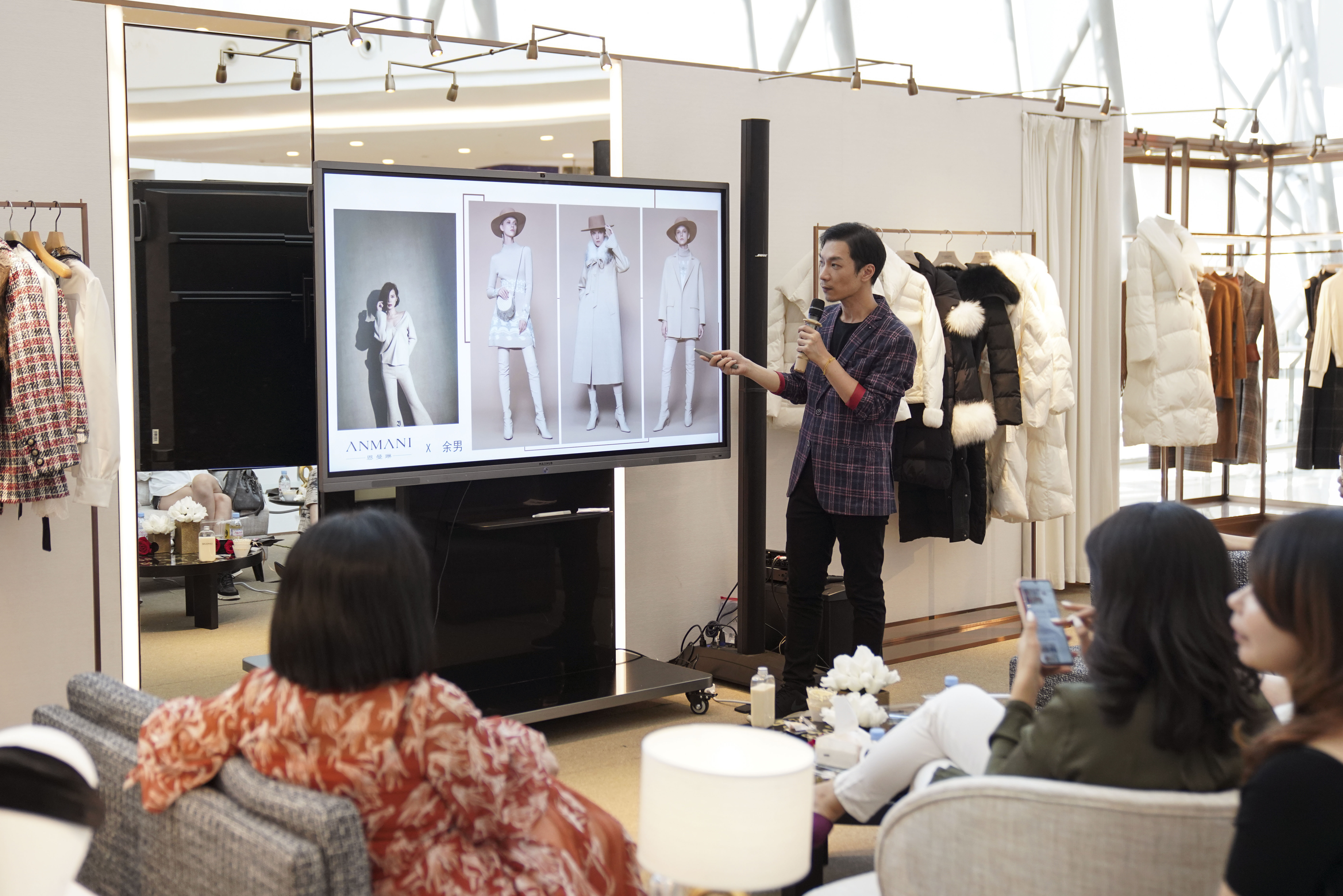 ΛNMΛNI（恩曼琳）南宁万象城精品快闪店，盛大启幕