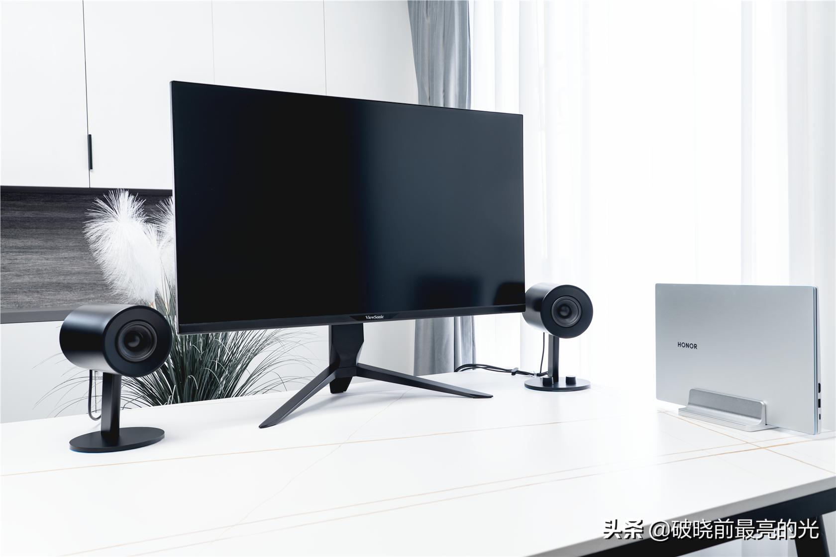 游戏作图显示器推荐,2kips240hz刷新率显示器