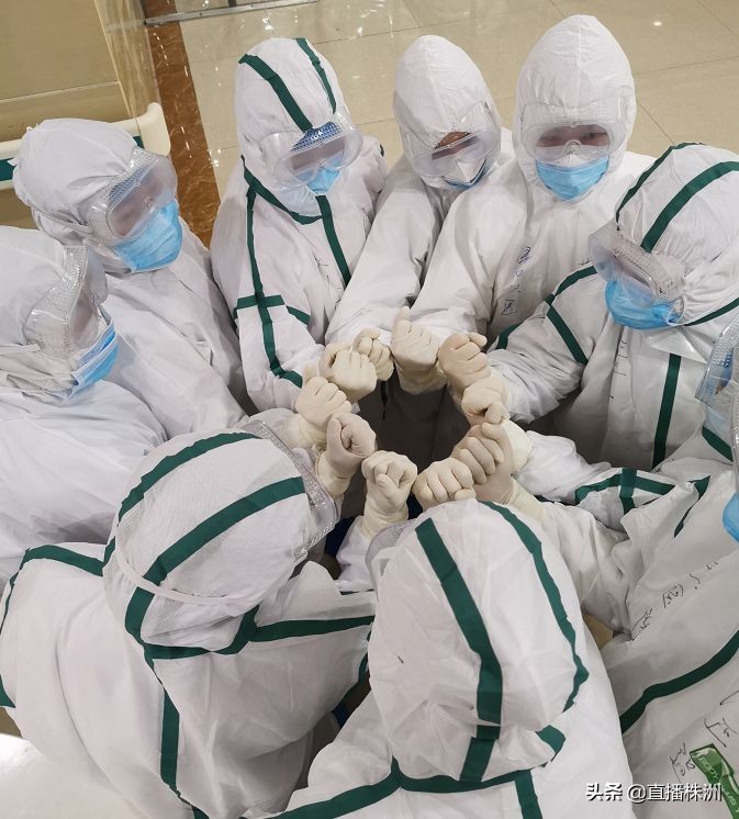 超硬核防疫中国,抗击疫情党员冲在第一线超燃