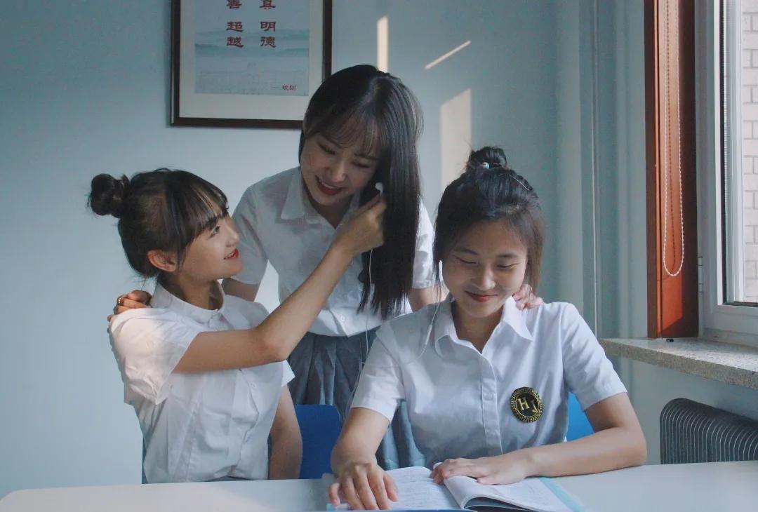 毕业季ll时光长情,爱在辽宁对外经贸学院