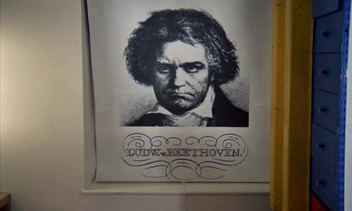 电影发条橙深度解析,像发条橙这样的电影有哪些