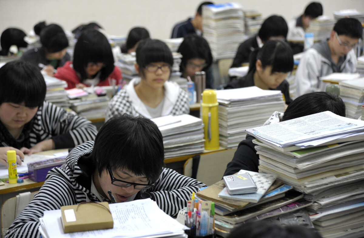 全日制和非全日制学历如何区别,全日制和非全日制学历区别有多大