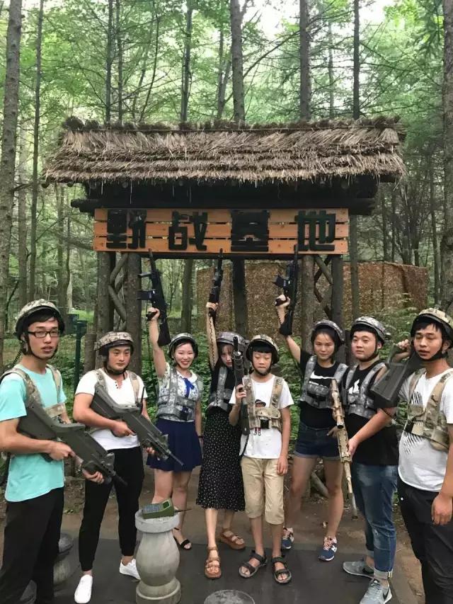 写意云山秀水国画图片,写意山水林间幽境