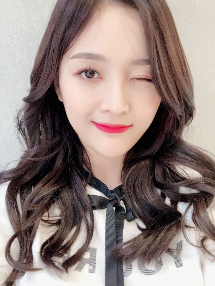 沈月周洁琼鞠婧祎吴宣仪,鞠婧祎周洁琼刘泳希