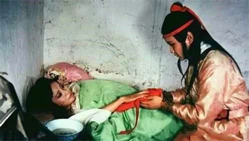 红楼四大丫鬟各具其妙，其中三个都出自贾母手下！