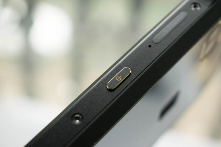 目前最强双摄手机,待机20天手机