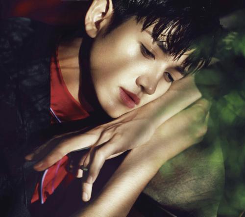 水瓶座的男明星代表作,水瓶座的男明星现实性格什么样