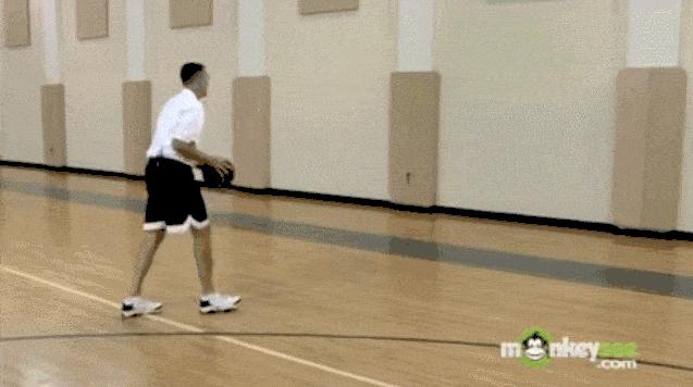 怎么样能练好白巧克力那样的传球,白巧克力巅峰传球