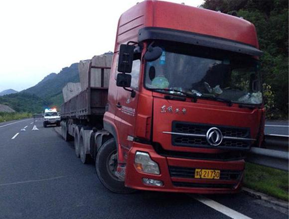 发生事故为什么拖车那么积极,为啥出了小事故还要拖车