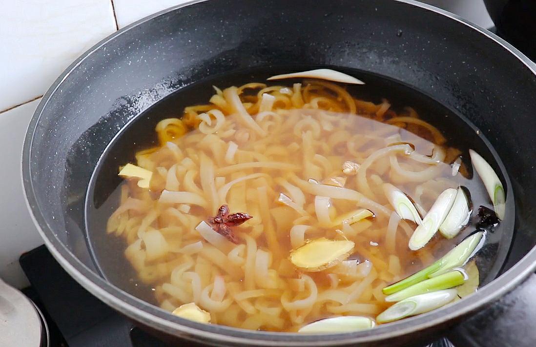 熬猪皮冻最好方法,熬猪皮冻用什么方法最好