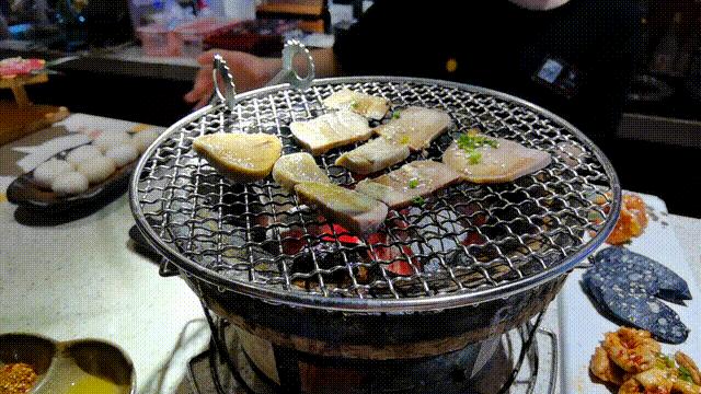 被李佳琦卖断货的元气森林乳茶喝了，肯定不能减肥，还会变胖