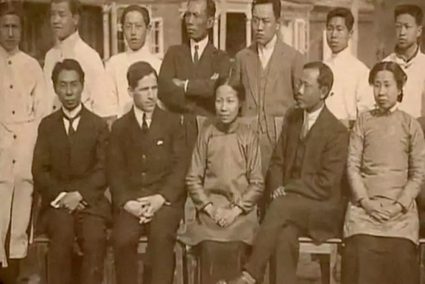 伍连德防治鼠疫为何成功,伍连德抗鼠疫共几年