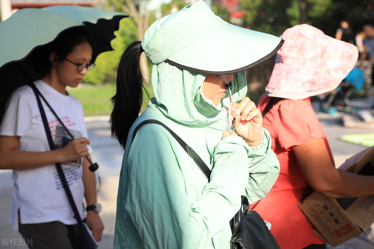 天生肤色黑怎么办全身美白的方法,天生黑怎么变白皮肤简单有效