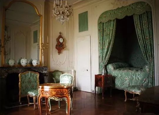 路易十五最著名的*妇情**:蓬巴杜夫人传奇一生