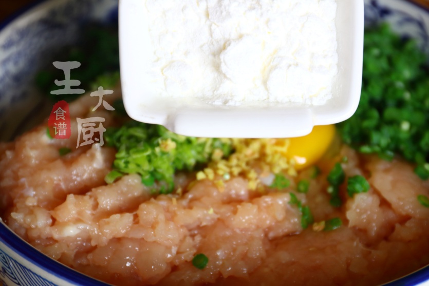 炸鸡肉丸子怎么做才能酥脆,酥炸鸡肉丸