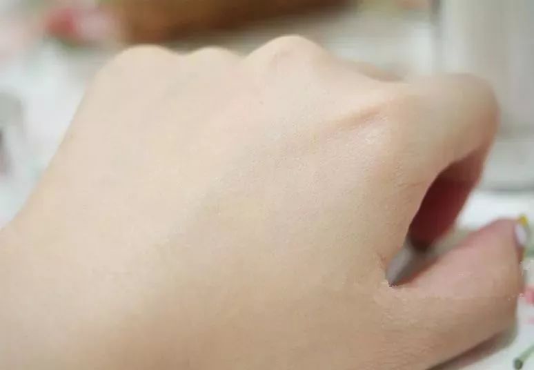 抚平毛孔控油隔离,美白效果好的隔离推荐