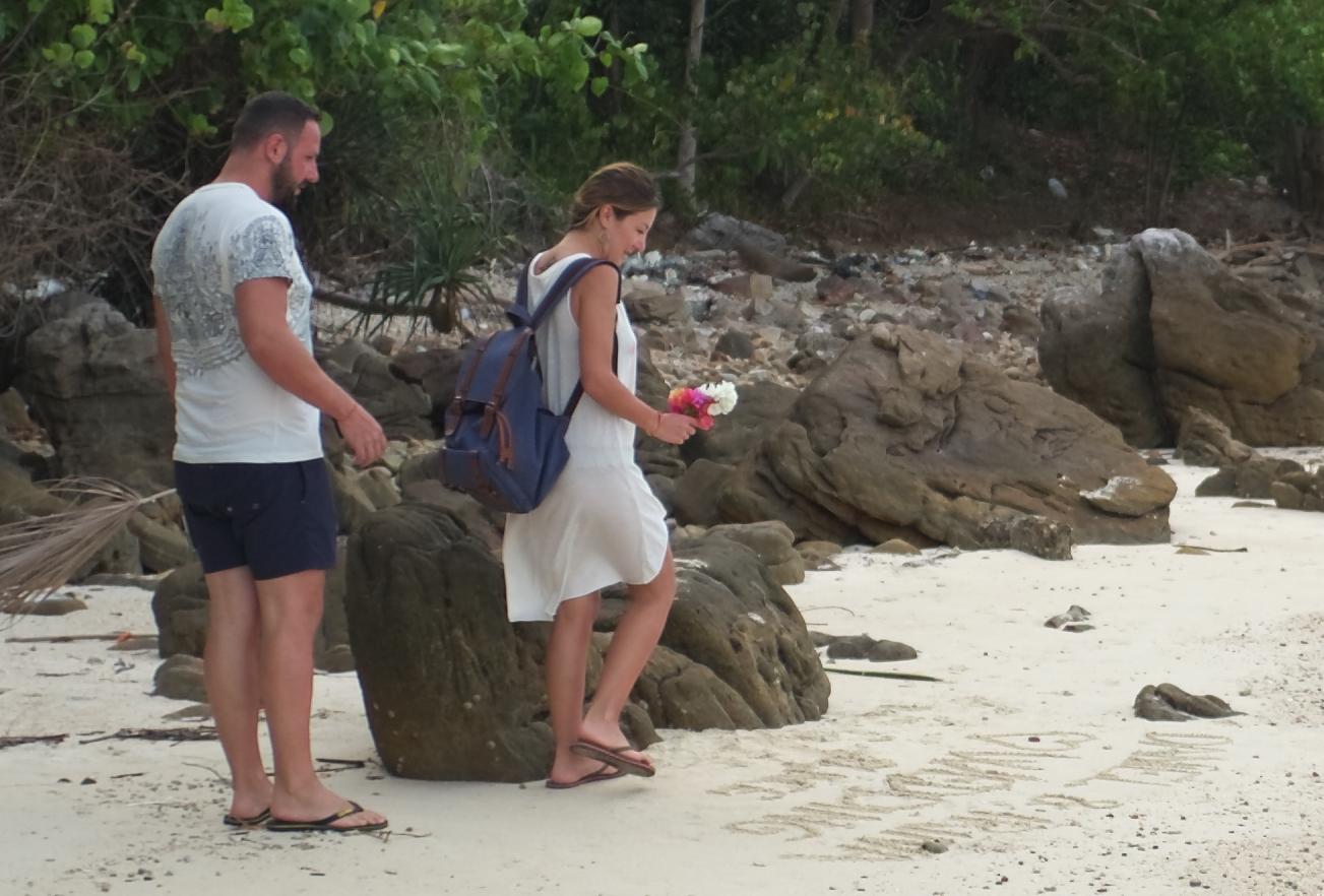 泰国普吉岛斯米兰岛旅游攻略,泰国旅游普吉岛的夏天皮皮岛浮潜