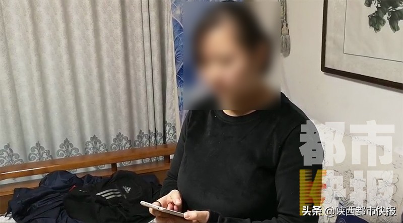 女子网购梦幻丝绸睡衣,女子买lv睡衣