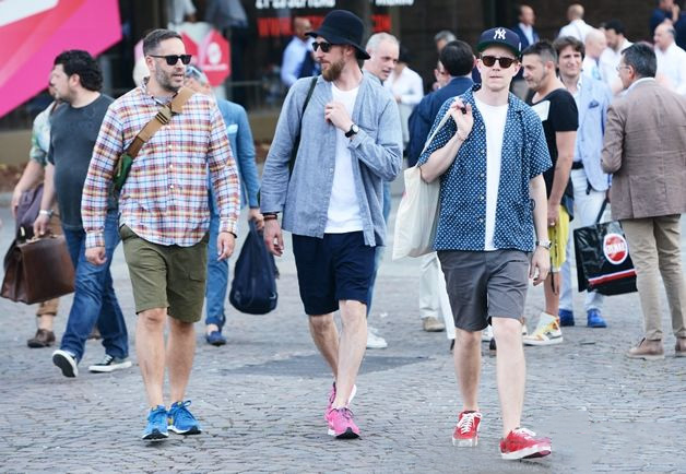 男士穿着衬衫也能显出好身材,男士七分袖格子衬衫2022新款