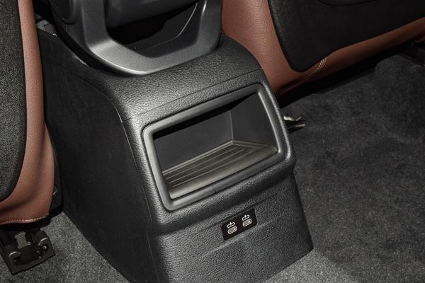 19款宝马x1xdrive20li怎么样,2020款宝马x1和三系哪个值得买