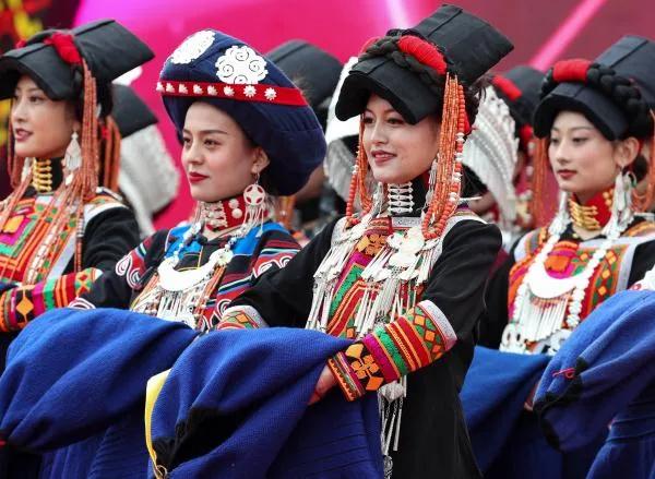 【起床号】4月29日，早安！歌曲《赶圩归来啊哩哩》