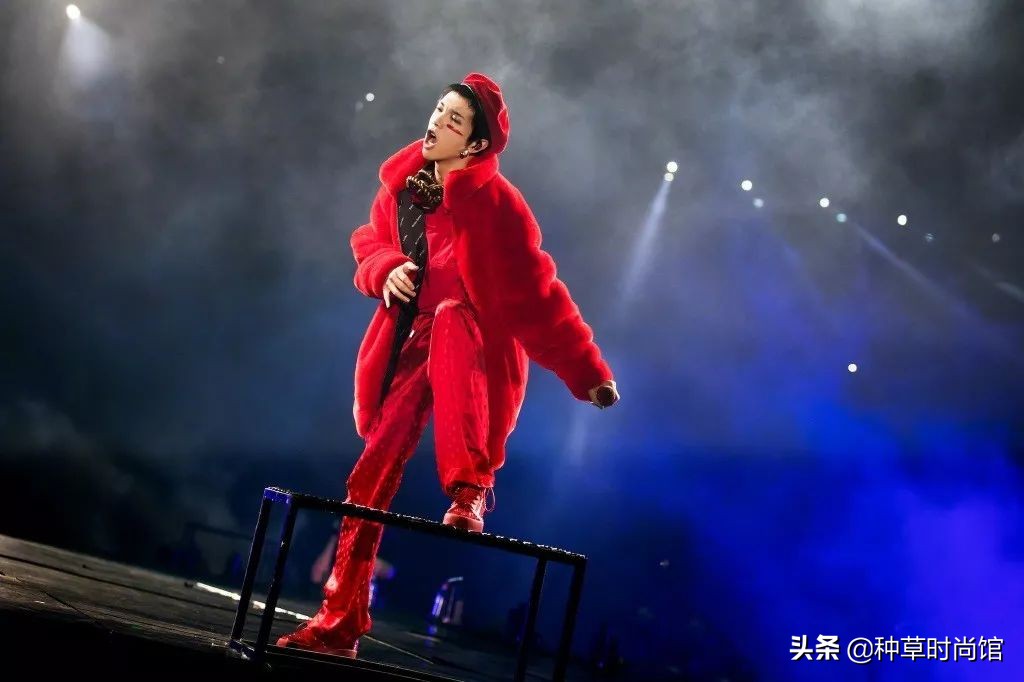 冬季穿什么外套既好看又保暖,寒冬已至高级外套保暖又时尚