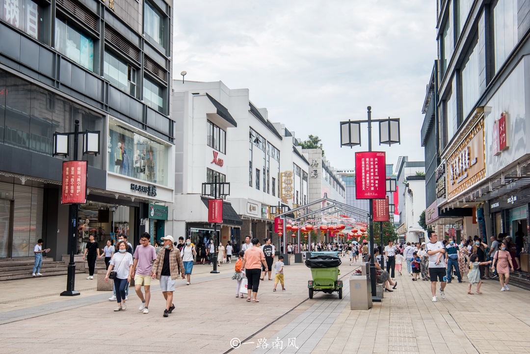 苏州最出名的一条商业街,苏州最繁华的步行街是哪里