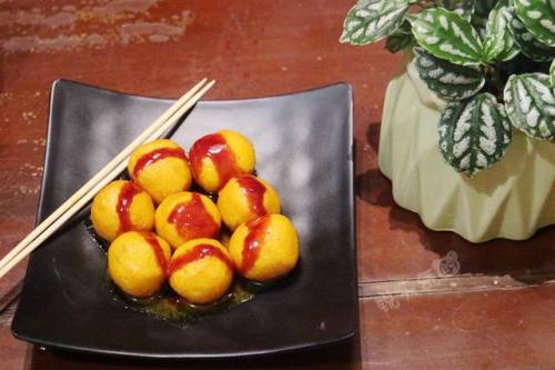 香港咖喱鱼蛋炸大肠,香港正宗咖喱鱼蛋图片