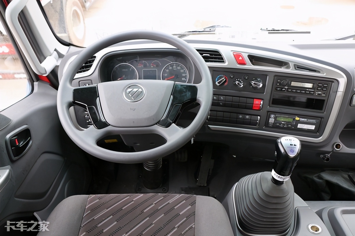 最便宜的国五6.8米载货车,15万以内最快的五款轿车