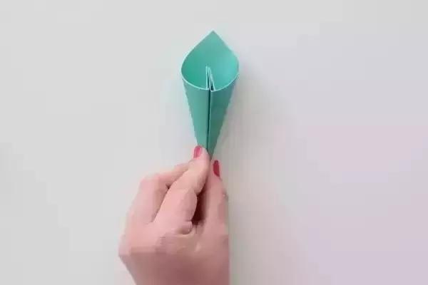 母亲节送什么手工礼物给妈妈,小孩母亲节该送妈妈什么礼物