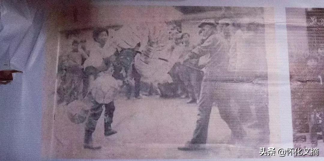 千年古苗寨老家寨全景,贵州千户苗寨农户家