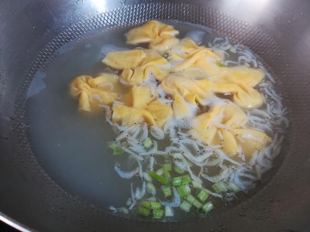 一周三菜一汤不重样蛋饺怎么做,菠菜鸡蛋汤饺