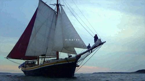 这个国在世界另一边，但铁路直通中国义乌，全民养生却熬最野的夜