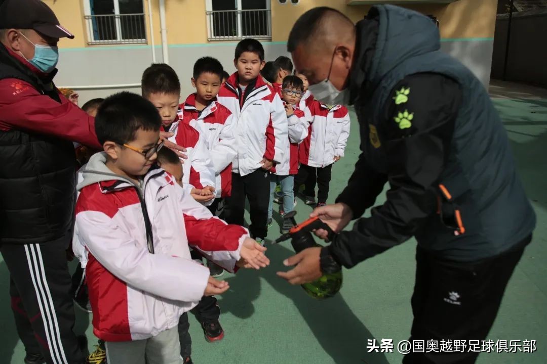 瀹ｆ鍥炴皯灏忓瓒崇悆姣旇禌,鍖椾含甯傚姝﹀洖姘戝皬瀛﹁冻鐞冨槈骞村崕