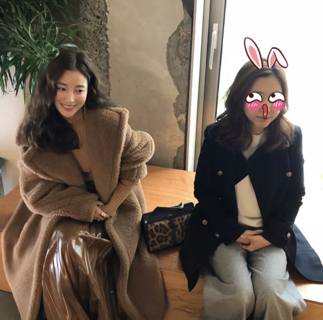 欧美时尚博主穿搭示范冬,韩系慵懒风冬季穿搭博主