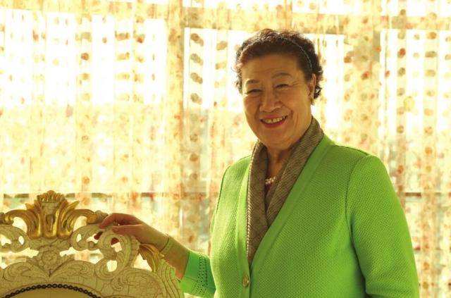 中国老人靠易拉罐创业,退休大妈靠易拉罐年入80亿