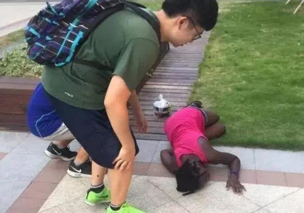 把空调卖给非洲兄弟拢共分几步?