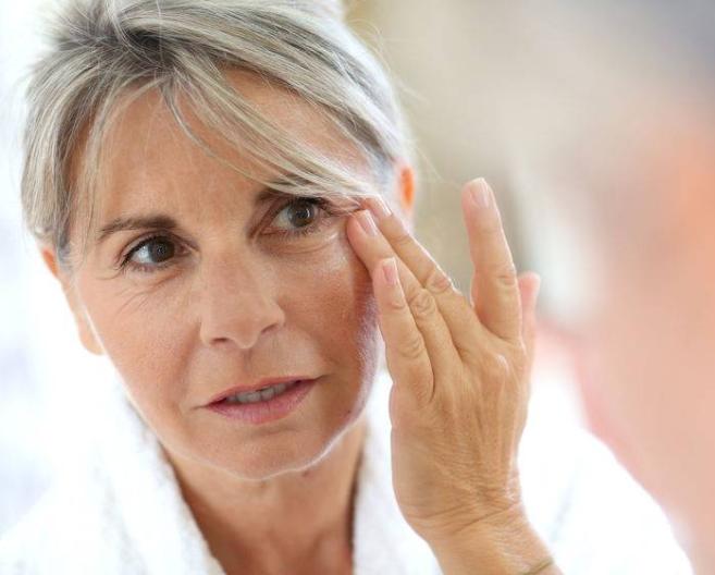 经常按摩眼部可以去除黑眼圈吗,按摩祛眼部皱纹最好的方法