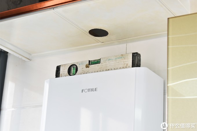 夏天热水器水温不够用,夏天不烫燃气热水器